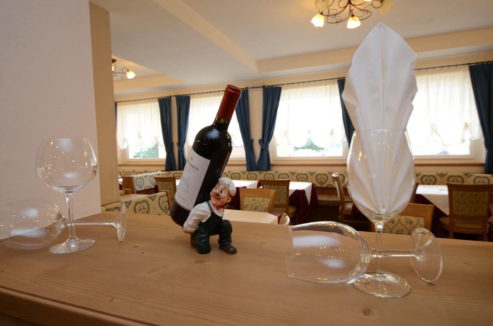 Park Hotel Avisio Soraga Eksteriør bilde